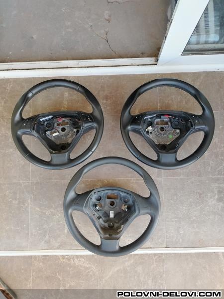 Fiat  Grande Punto  Enterijer