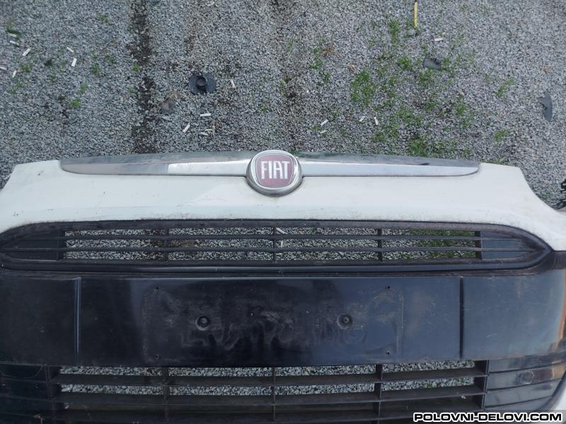 Fiat  Grande Punto Jtd Kompletan Auto U Delovima