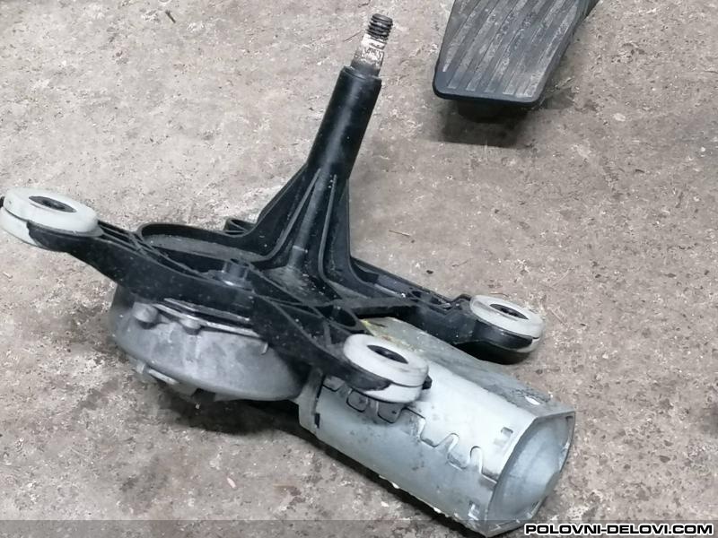 Fiat  Grande Punto  Razni Delovi