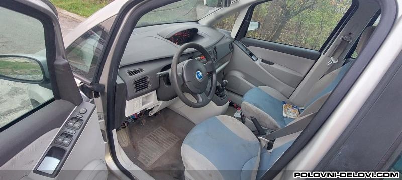 Fiat  Idea  Enterijer