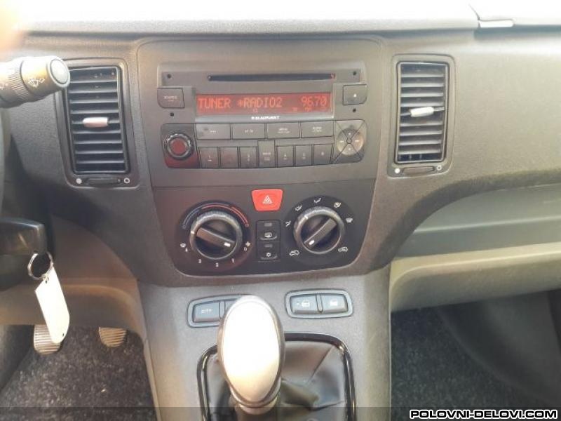 Fiat  Idea  Enterijer