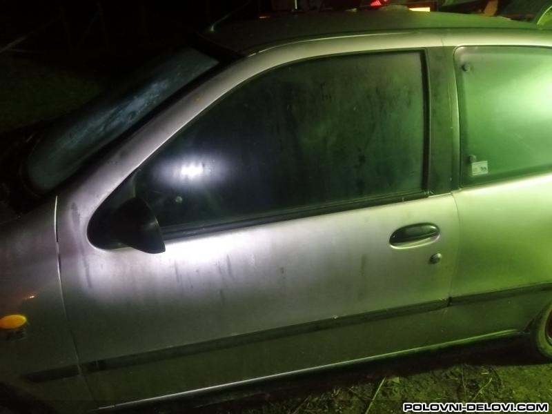 Fiat  Palio BENZIN  Kompletan Auto U Delovima