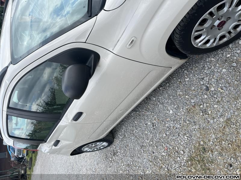 Fiat  Panda Prednja Desna Vrata Karoserija