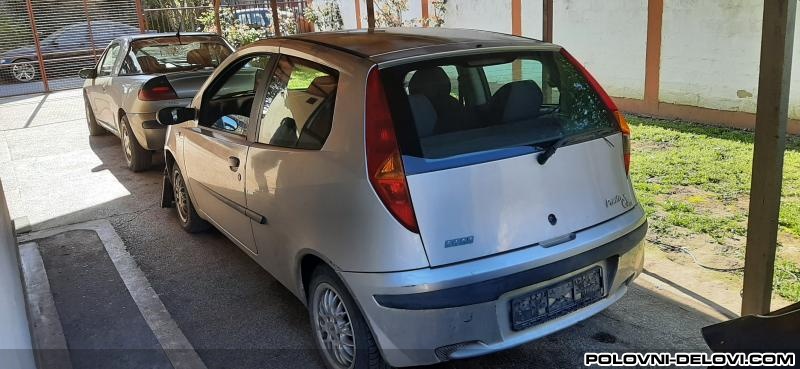 Fiat  Punto 1.2 16v Kompletan Auto U Delovima