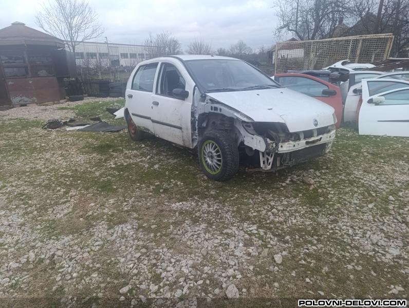 Fiat  Punto 1.2 Bezin Kompletan Auto U Delovima