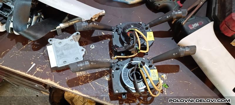 Fiat  Punto 1.2 Kompletan Auto U Delovima