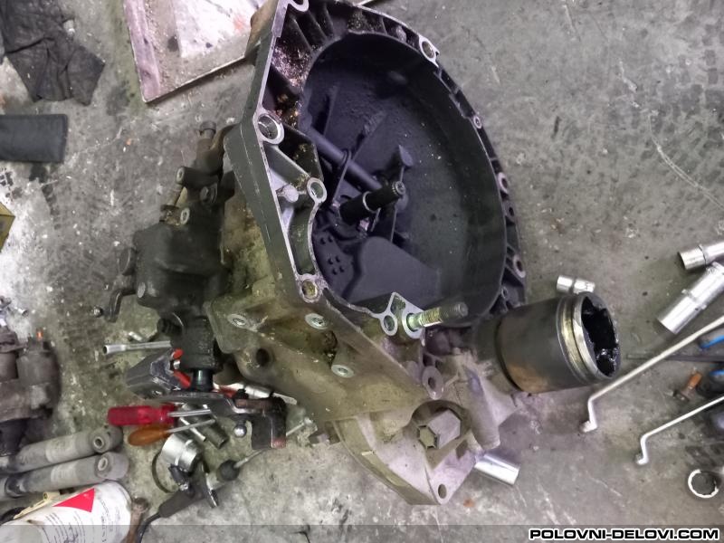 Fiat  Punto 1.2 Menjac I Delovi Menjaca