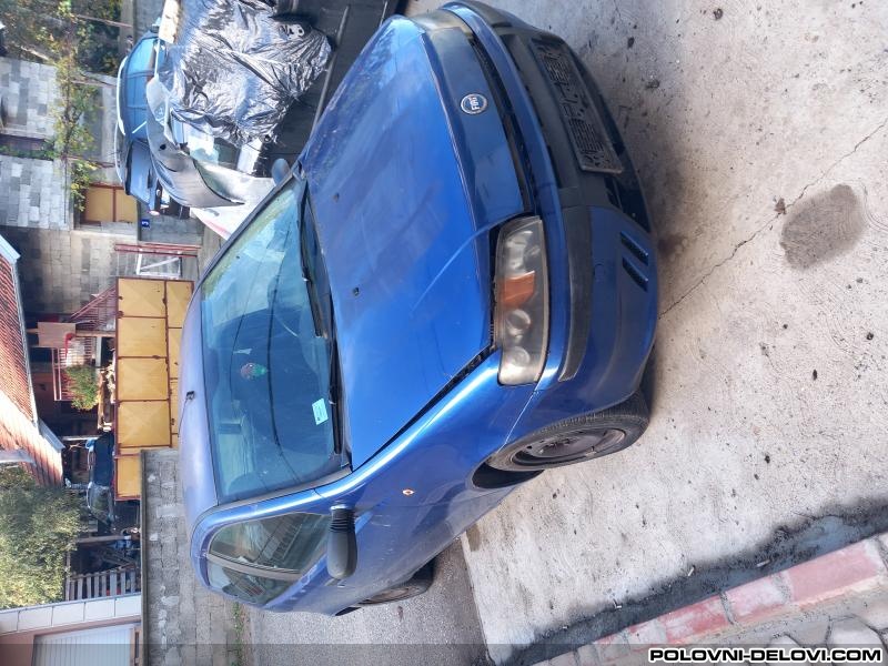 Fiat  Punto 1.9 Jtd Kompletan Auto U Delovima