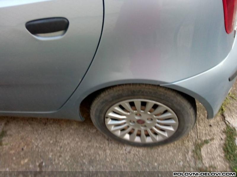 Fiat  Punto 19 D Kompletan Auto U Delovima