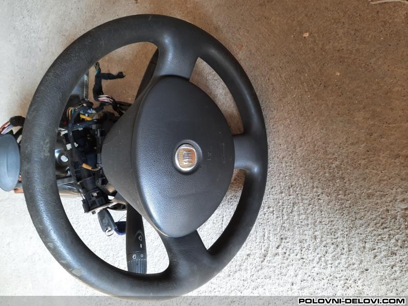 Fiat  Punto  Enterijer