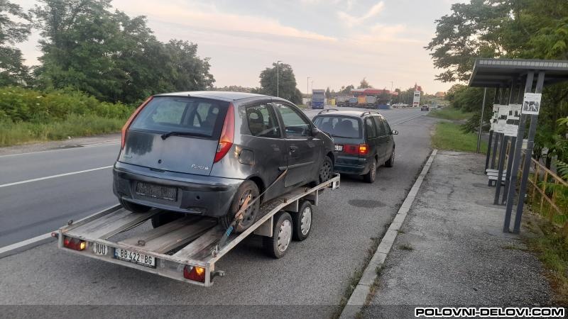 Fiat  Punto  Kompletan Auto U Delovima