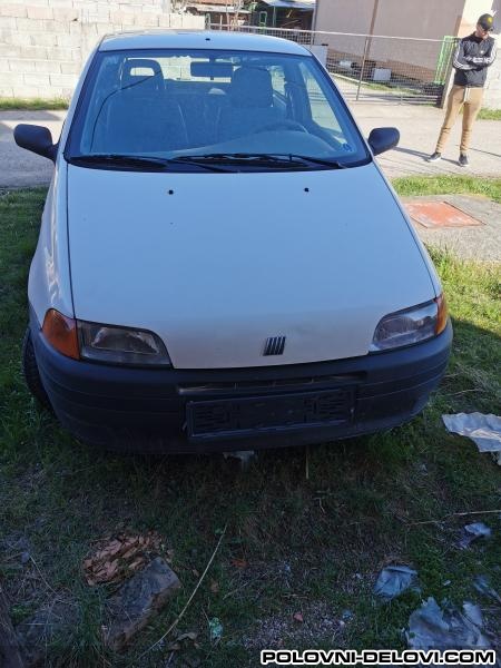 Fiat  Punto  Kompletan Auto U Delovima