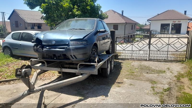 Fiat  Punto  Kompletan Auto U Delovima