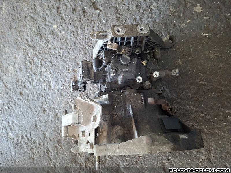Fiat  Punto  Menjac I Delovi Menjaca