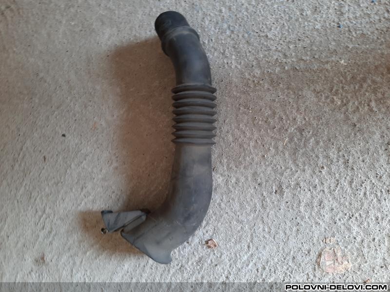 Fiat  Punto  Motor I Delovi Motora