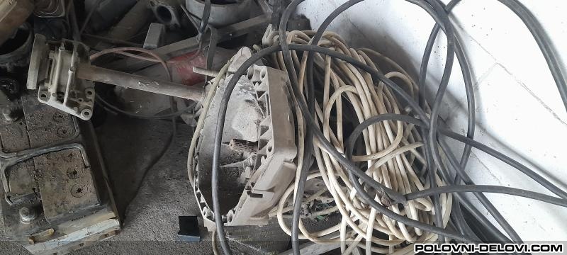 Fiat  Punto Punto 5vr Beli Menjac I Delovi Menjaca