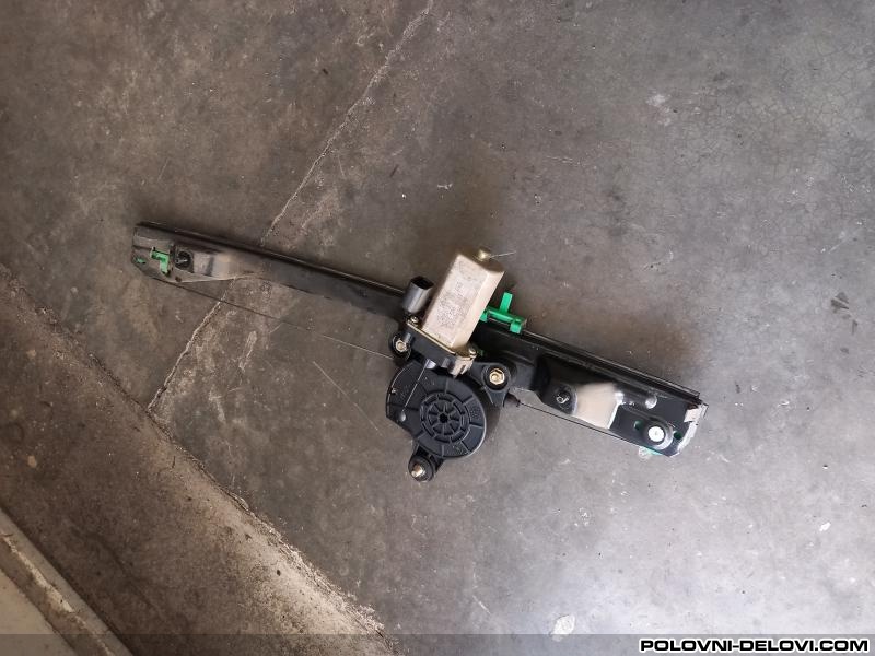 Fiat  Punto  Razni Delovi