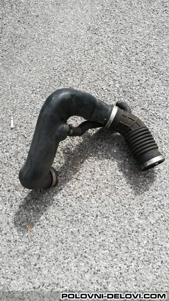 Fiat  Sedici  Motor I Delovi Motora