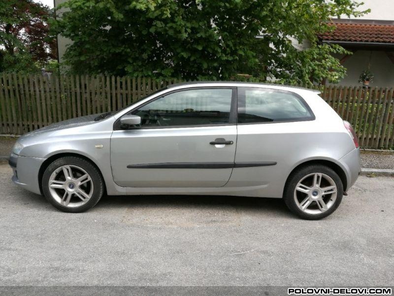 Fiat  Stilo 1.6 16v Kompletan Auto U Delovima