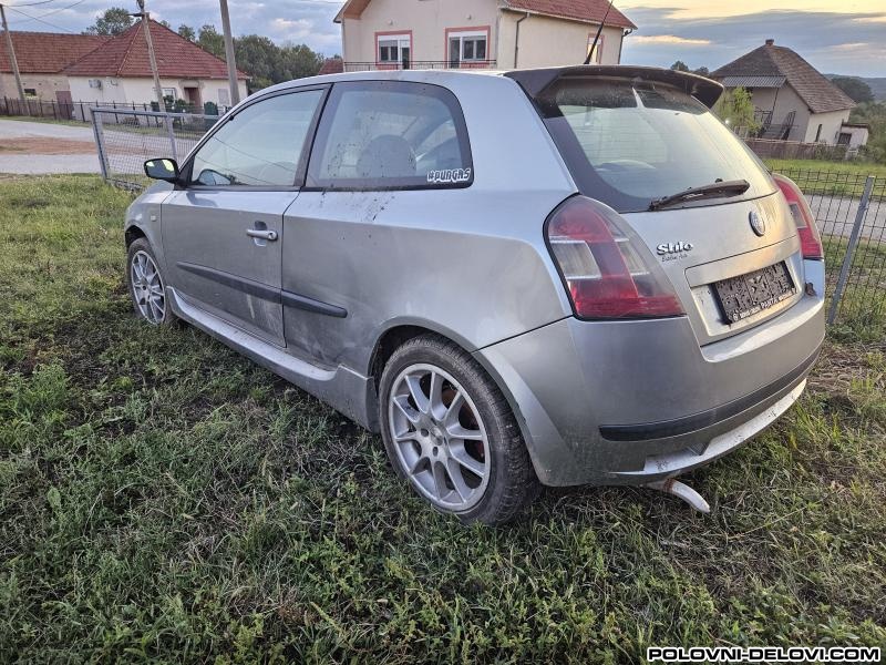 Fiat  Stilo 1.9 JTD 3 Vrata Kompletan Auto U Delovima