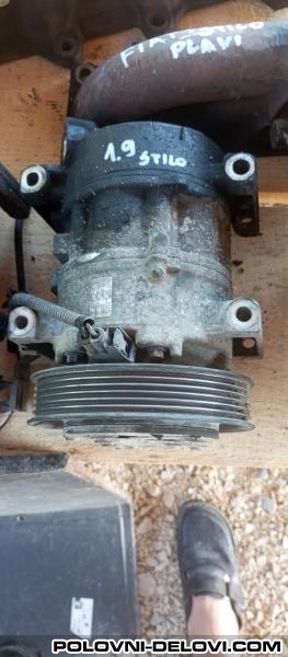 Fiat  Stilo 1.9 Jtd Kompletan Auto U Delovima