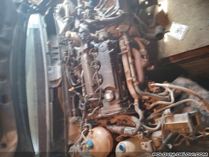 Fiat  Stilo 19 Jtd Motor I Delovi Motora