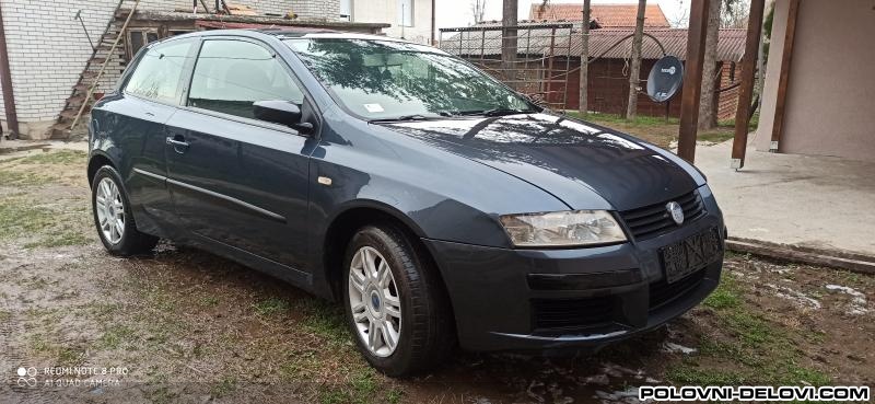 Fiat  Stilo Branik Krilo Hauba Karoserija