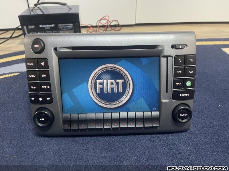 Fiat  Stilo Fabricka Navigacija Kompletan Auto U Delovima