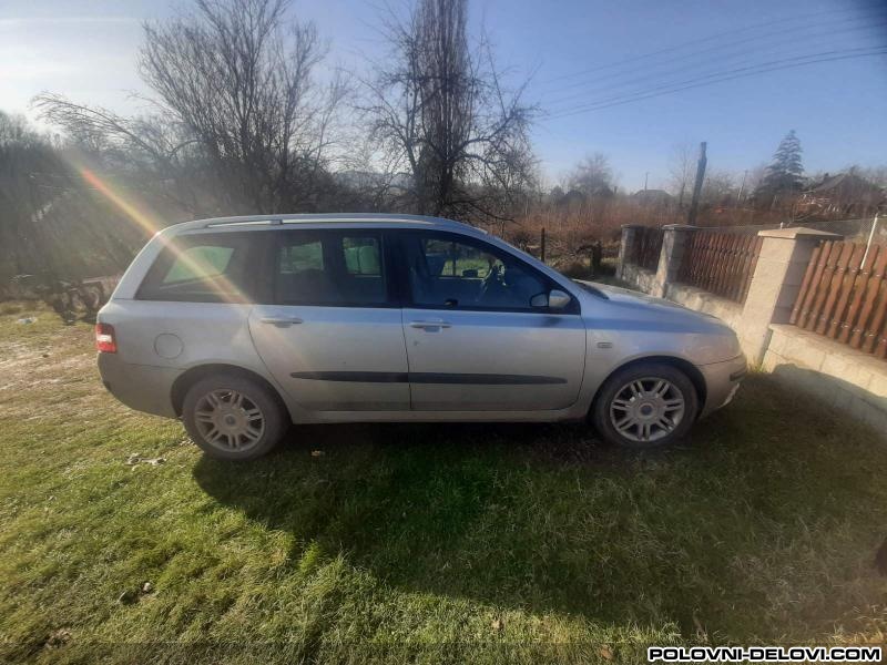 Fiat  Stilo  Kompletan Auto U Delovima