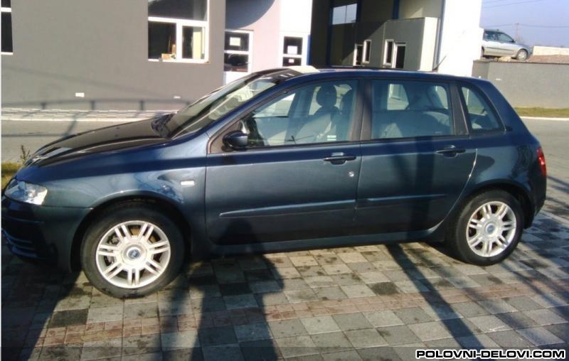 Fiat  Stilo  Kompletan Auto U Delovima