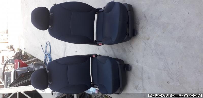 Fiat  Stilo Sedista Za Karavana Enterijer