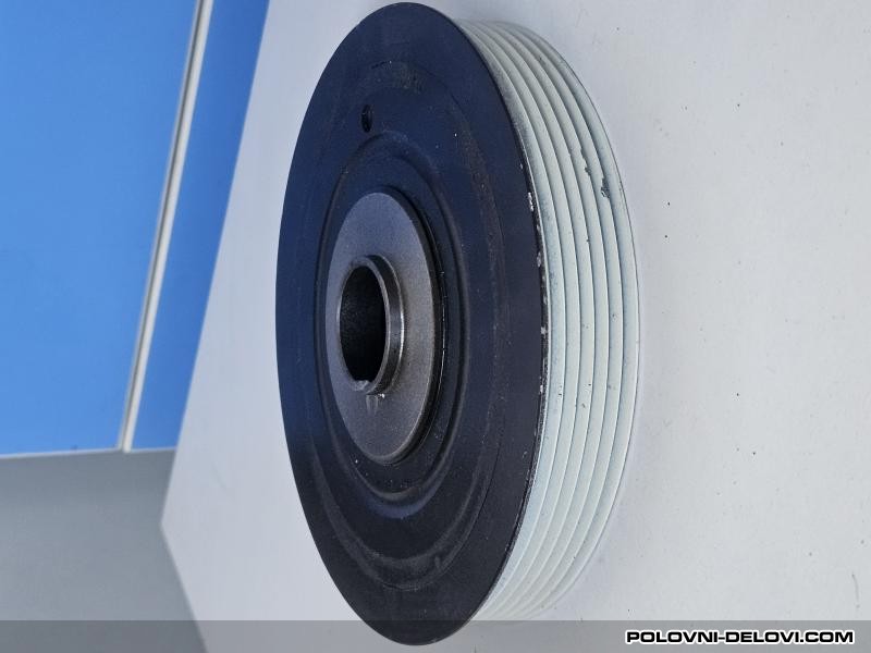 Ford  Fiesta 1.4 Tdci Motor I Delovi Motora