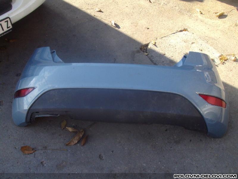 Ford  Fiesta Branik Zadnji Fiesta Kompletan Auto U Delovima