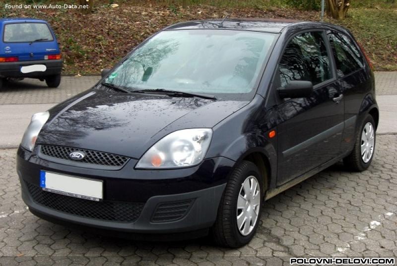 Ford  Fiesta Branik. Farovi. Krila. Hauba