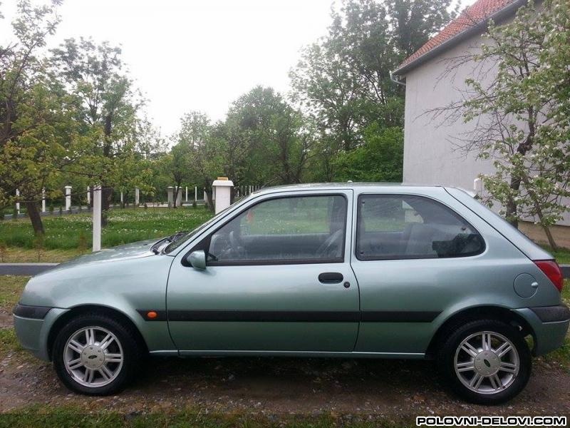 Ford  Fiesta DELOVI MK4 Enterijer