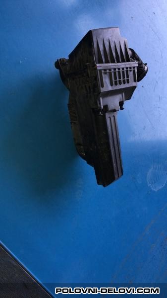 Ford  Fiesta Kuciste Filtera  Kompletan Auto U Delovima