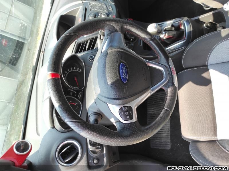 Ford  Fiesta St Enterijer