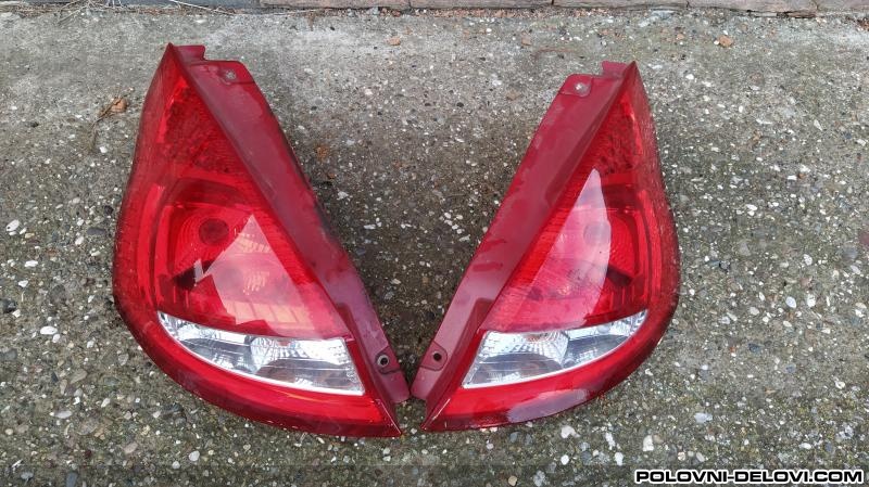 Ford  Fiesta  Svetla I Signalizacija