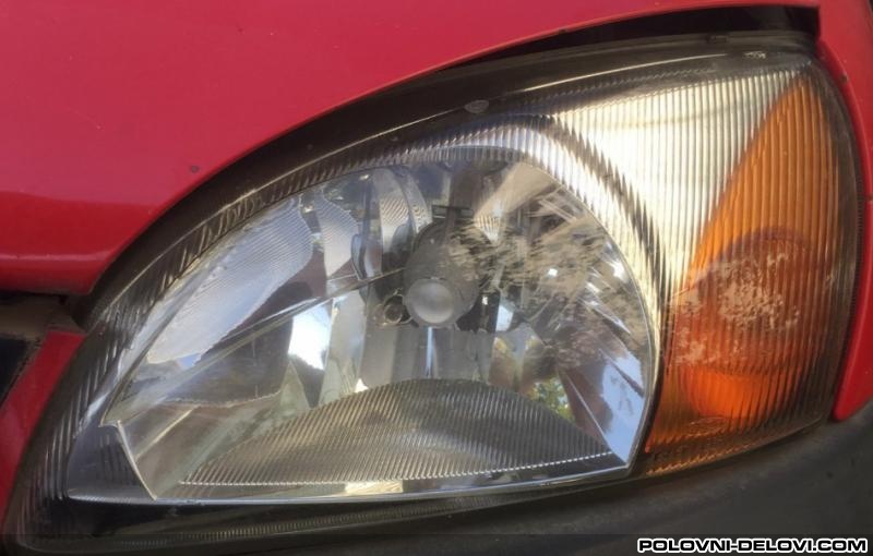 Ford  Fiesta  Svetla I Signalizacija
