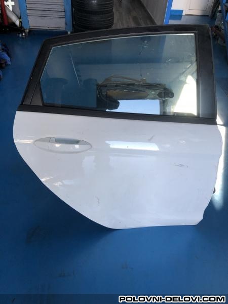 Ford  Fiesta Vrata  Fiesta 6 Kompletan Auto U Delovima
