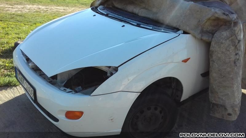 Ford  Focus 1.8 2.0 Benzin-dizel Kompletan Auto U Delovima