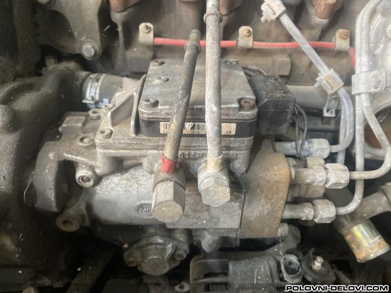 Ford  Focus 1.8TDDI Motor I Delovi Motora