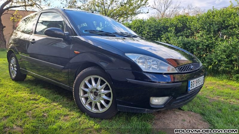 Ford  Focus Benzin 1.6 Kompletan Auto U Delovima