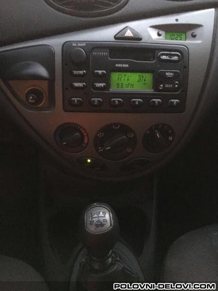 Ford  Focus DELOVI Audio