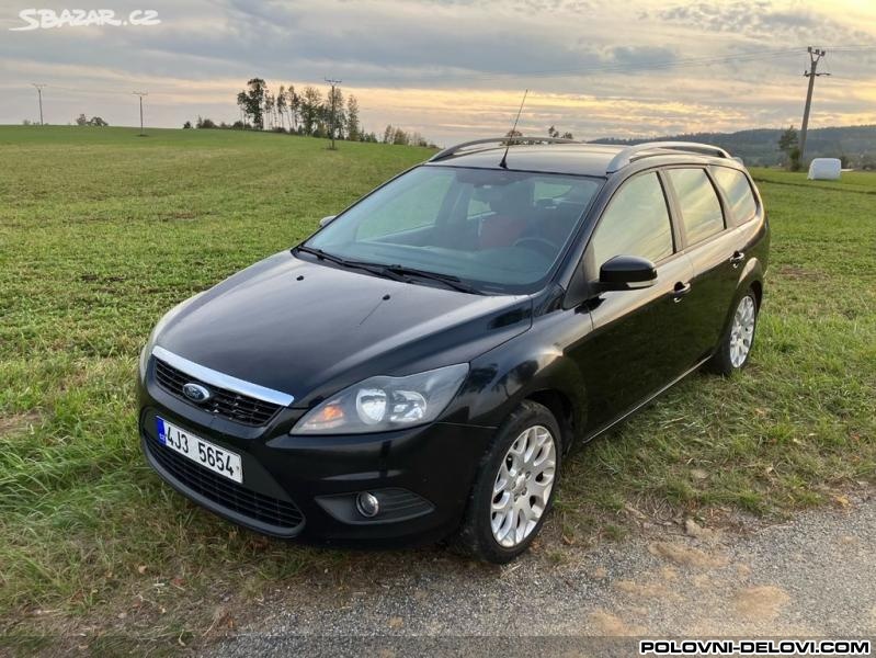 Ford  Focus  Poluosovina
