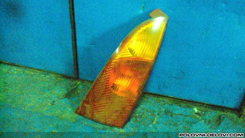 Ford  Focus Stop Lampa Fokus 1 Kompletan Auto U Delovima