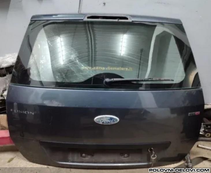 Ford  Fusion  Vrata Gepeka 