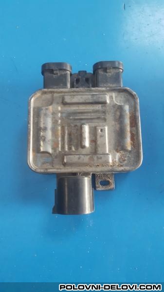 Ford  Transit Elektronika Hladnjak Kompletan Auto U Delovima