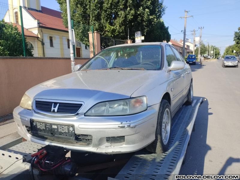 Honda  Accord CG Kompletan Auto U Delovima