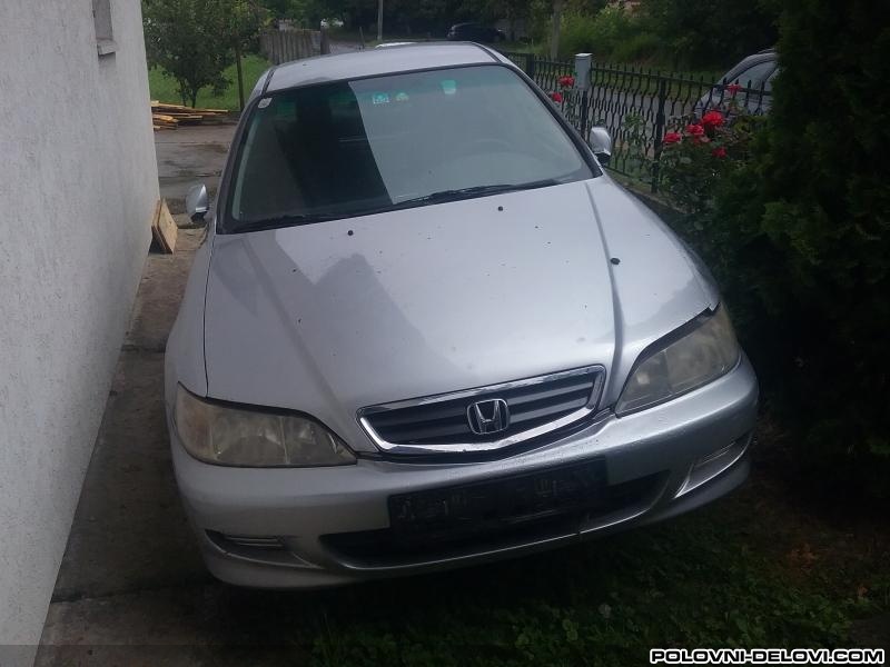 Honda  Accord CG  Kompletan Auto U Delovima
